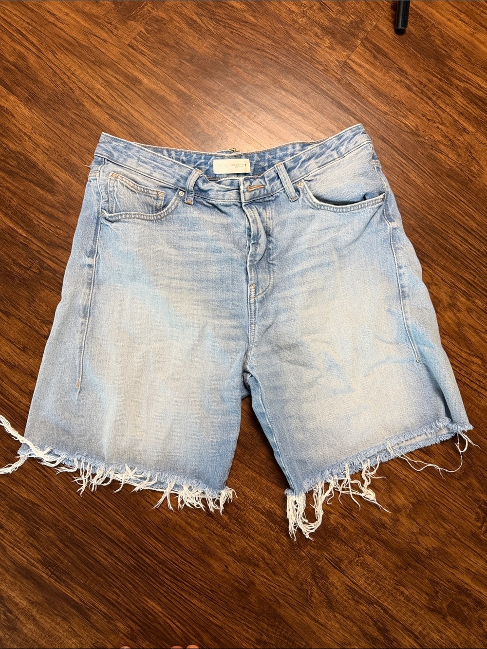 Zara Light Wash Distressed Denim Shorts